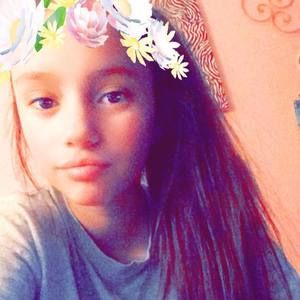 Meet your Posher, Ella